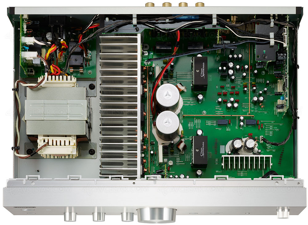 Onkyo A9150, amplificateur Hi‑Fi stéréo SpectraModule, entrée Phono MM